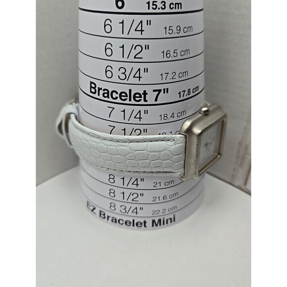 Womens Michael Graves  MG5017 Square Quartz Watch Date 100 Ft New Battery main image 4
